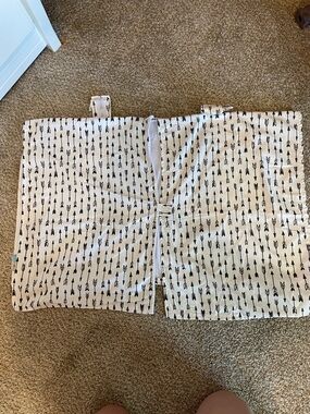 Goldbug car seat cover